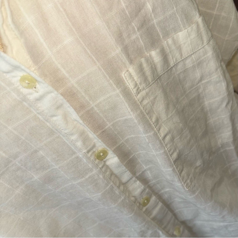 Women’s Off-White Button-Up Shirt - Picture 3 of 8